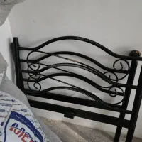 تخت فلزی یکنفره