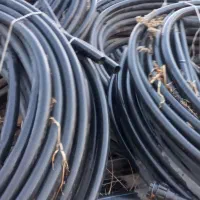 فروش تعدادی لوله پلی اتیلن.لوله ۱۶۰.لوله۶۳ .لوله ۴