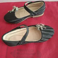 کفش عروسکی