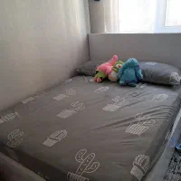 تخت دو نفره سالم همراه با جک ت وتشک رویال اصل|تخت و سرویس خواب|تهران, جی|دیوار