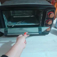 توستر در حد نو سالم سالم