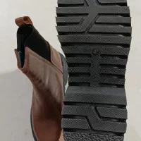 بوت چرم قهوه ای