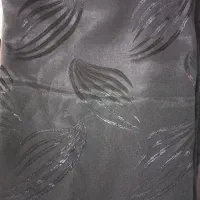 چادر مشکی طرح دار