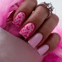 ترمیم ناخن تیراژه صادقیه باغ فیض میترا مهدویان