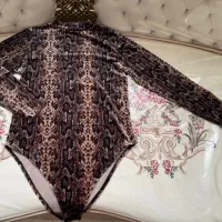 شومیز پالتو کیف کفش شلوار مانتو دامن بوت جین شال