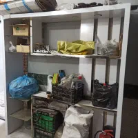 فروش ویترین جلوی مغازه
