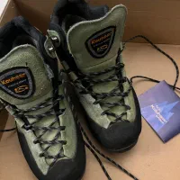 کفش کوهنوردی برند کوهسار سایز۳۸