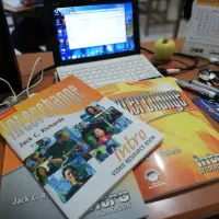 آموزش زبان انگلیسی