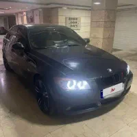 BMW320i
