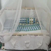 گهواره وتخت کودک کنارتختی