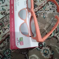 عینک سه بعدی مخصوص تلویزیون 3D