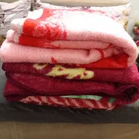 خدمات شستن پتو و پرده و رو فرشی و روتختی .