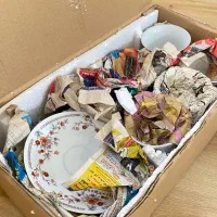 فنجان نعلبکی اکبند قندان گلسرخ وگلدان بلور|ظروف سرو و پذیرایی|تبریز, |دیوار