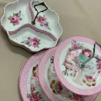 تعدادی ظروف در حد نو