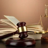وکیل پایه یک دادگستری