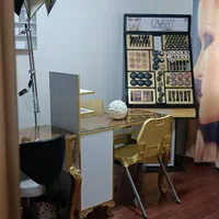 استخدام درمانی بهداشتی زیبایی|استخدام درمانی، زیبایی، بهداشتی|پرند, فاز ۵|دیوار