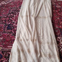 پرده توری حدودا ارتفاع ۳ و طول ۶.۵متر