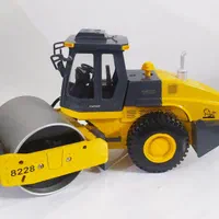 حراج اسباب بازی عروسک ماشین لگو توپ