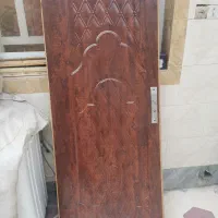 در اتاقی با قفل و دستگیره