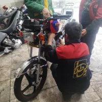 شاگرد موتور سیکلت