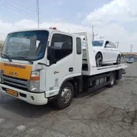 خودرو‌بر‌‌امداد‌خودرو‌میانه‌آزادراه‌