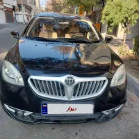 برلینس ۳۳۰ اتومات