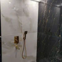 کاشی دوغابی وچسپی اجراع میشود|خدمات پیشه و مهارت|یزد, |دیوار