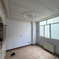 آپارتمان ۷۰ متری ۲ خوابه طبقه ۳ در شهرک پرواز