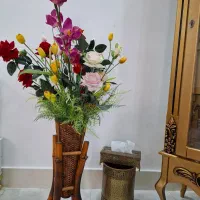 گل و گلدان