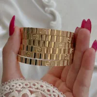 النگو های طلاروس