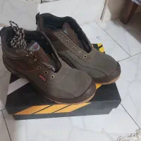 کفش ایمنی بهترین جنس سایز۴۳