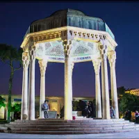 شیراز گردی تور دوروز ویک شب اقامت با صبحانه