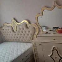 تخت و میز آرایش بدون تشک