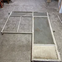 درب و پنجره آهنی