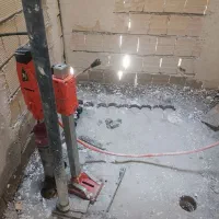 کاشت میلگرد و کرگیر و سوراخ کردن جای لوله بخاری