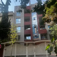 آپارتمان لوکس ۱۷۰ متری در خیابان یخچال