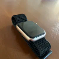 اپل واچ سری ۴ ۴۴ میلیمتر گلد