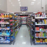 استخدام نیرو در فروشگاه مواد غذایی