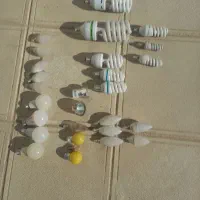 تعدادی لامپ کارکرده سالم