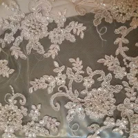 پارچه مجلسی و دانتل کار شده