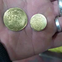 بیست دو سکه برنجی آب طلا طرح دوره ساسانی