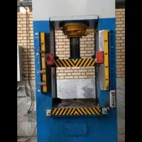 کار برای پرس هیدرولیک