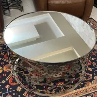 مبل چرم و میز جلو مبلی و عسلی|مبلمان خانگی و میز عسلی|چمستان, |دیوار