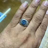 انگشتر یاقوت کبود بسیار زیبا