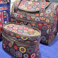 دو تا ساک سنتی برای گردش و تفریح