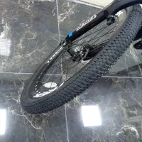 دوچرخه ترک نو رکاب نخورده. آلومینیوم|دوچرخه، اسکیت، اسکوتر|فردیس, منظریه|دیوار