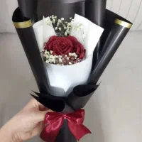 گل رز، روز معلم