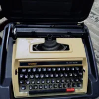 دستگاه ماشین نویسی دستی ژاپن اصل|کلکسیون اشیاء عتیقه|نوشهر, |دیوار