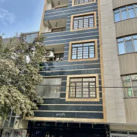 آپارتمان با پارکینگ حاشیه بیست متری مهندسی ساز