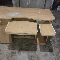 میز کامپیوتر سالم در حد نو قیمت500